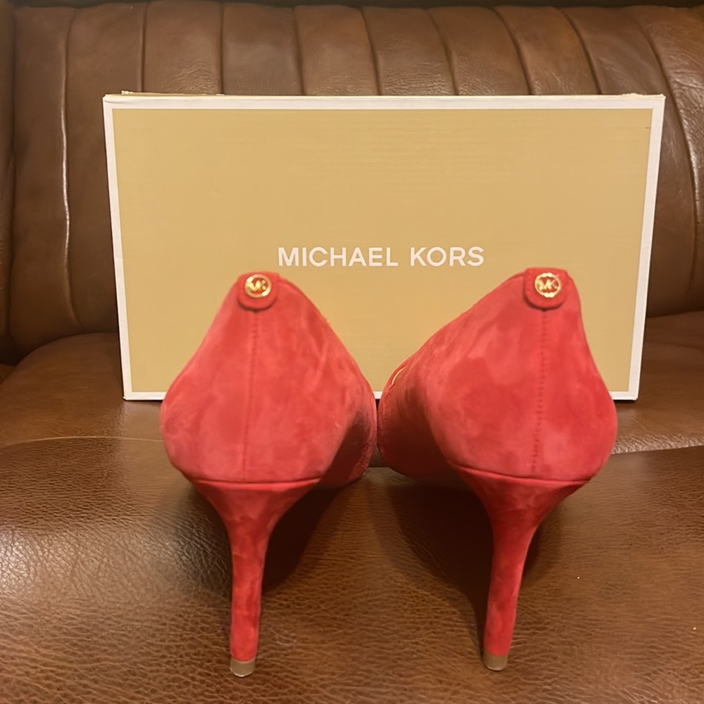 Michael Kohrs Alina Flex Pump Crimson